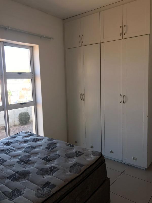 To Let 2 Bedroom Property for Rent in Grahamstown Central Eastern Cape